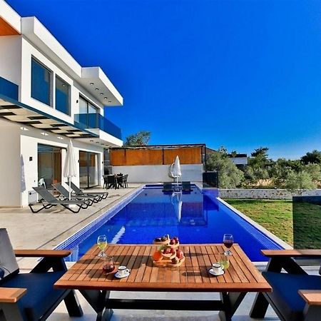 Villa Lycian-Kalkan 3 Bedroom-2 Jakuzzies-Sauna-Turkish Hamam-Huge Private Pool And Lovely Garden Kaş Kültér fotó