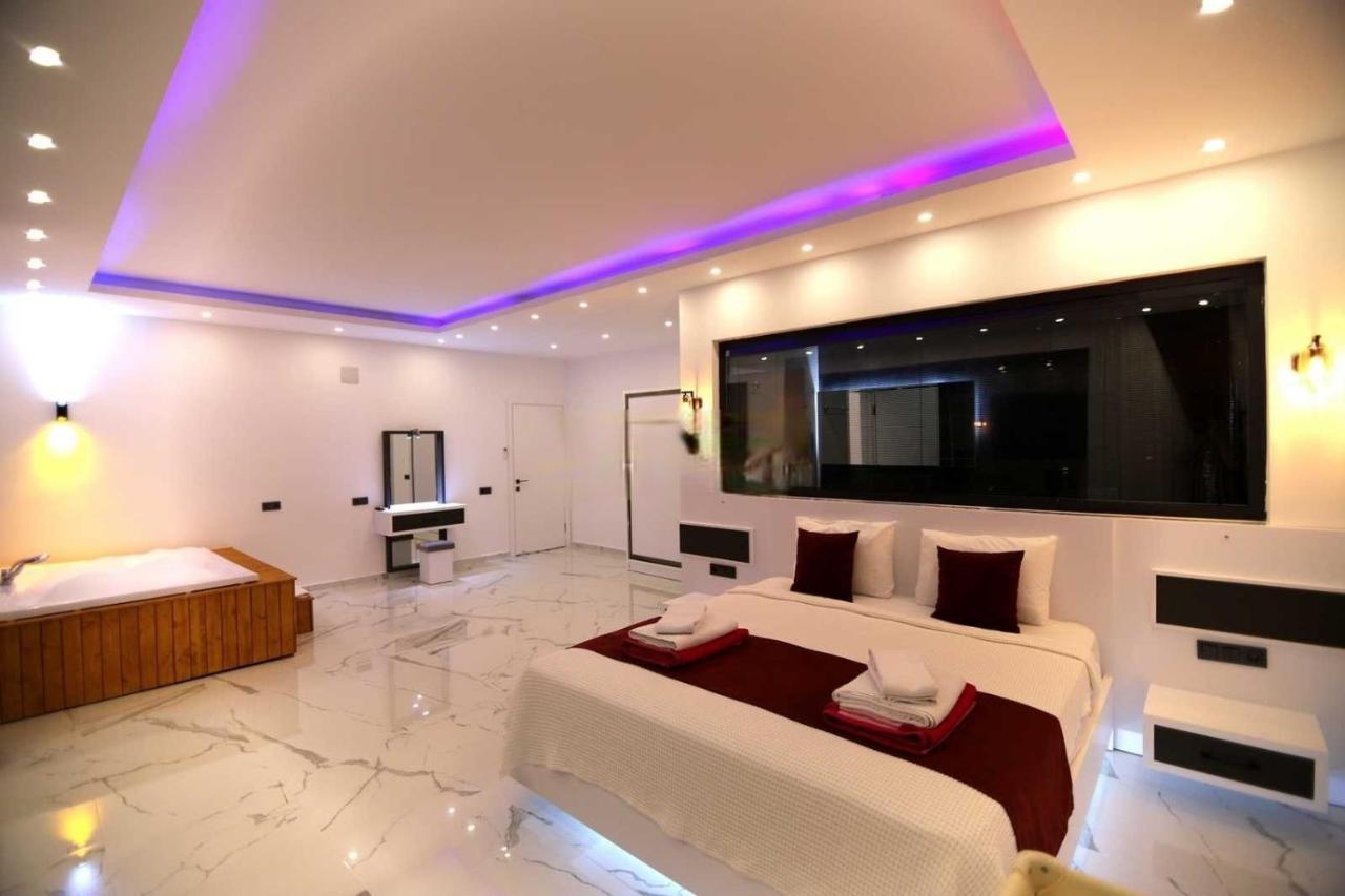 Villa Lycian-Kalkan 3 Bedroom-2 Jakuzzies-Sauna-Turkish Hamam-Huge Private Pool And Lovely Garden Kaş Kültér fotó