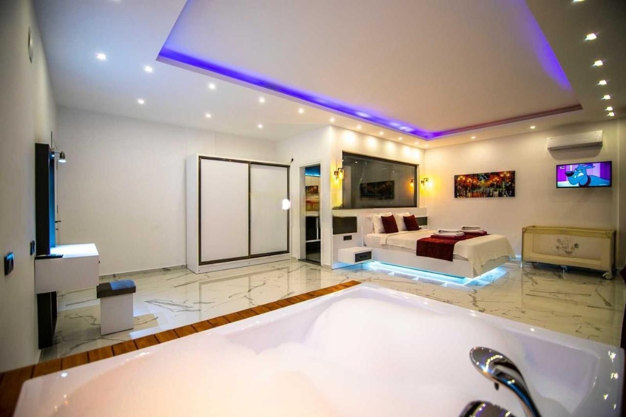 Villa Lycian-Kalkan 3 Bedroom-2 Jakuzzies-Sauna-Turkish Hamam-Huge Private Pool And Lovely Garden Kaş Kültér fotó